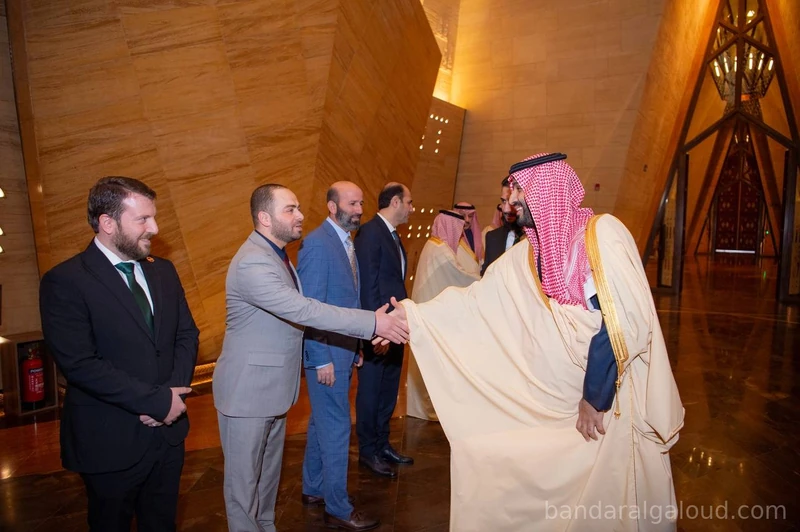 سمو سيدي ولي العهد يستقبل رئيس الجمهورية العربية السورية - Photo 4