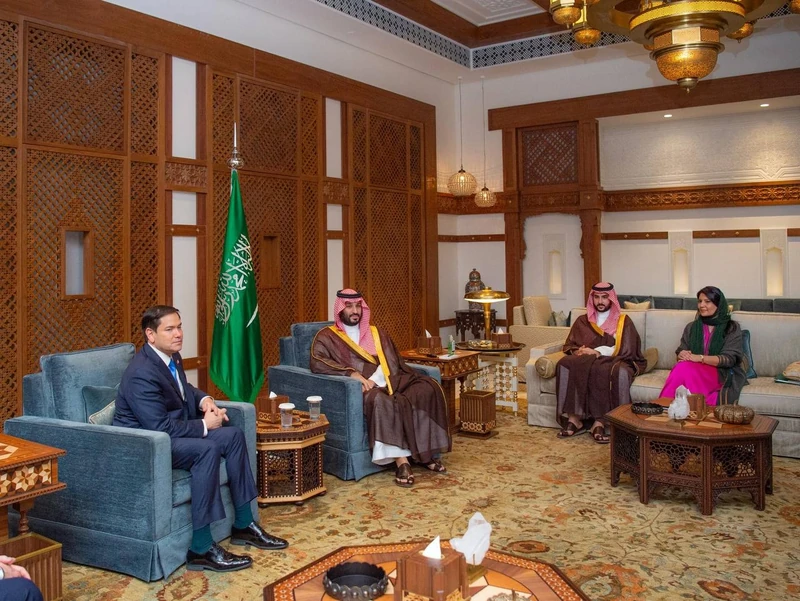 سمو سيدي ولي العهد يستقبل وزير الخارجية الأمريكي - Photo 2