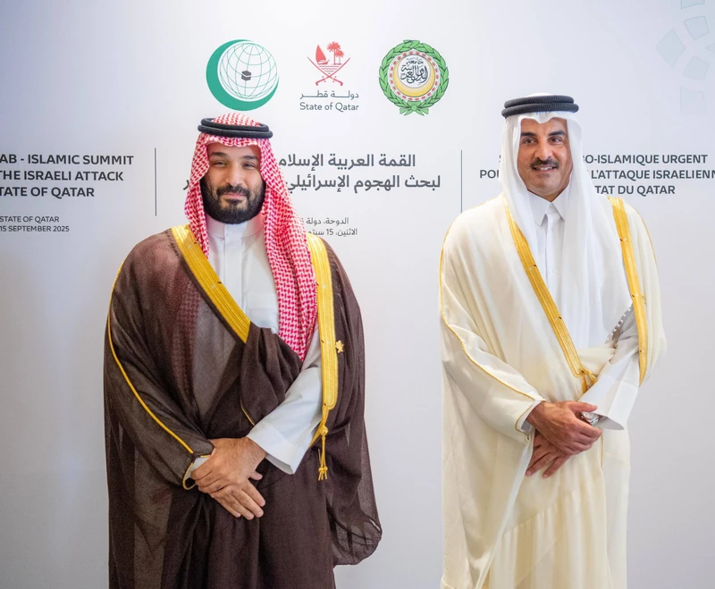 سمو سيدي ولي العهد يصل الدوحة لترؤس وفد المملكة في القمة الخليجية والعربية الإسلامية - صورة 4
