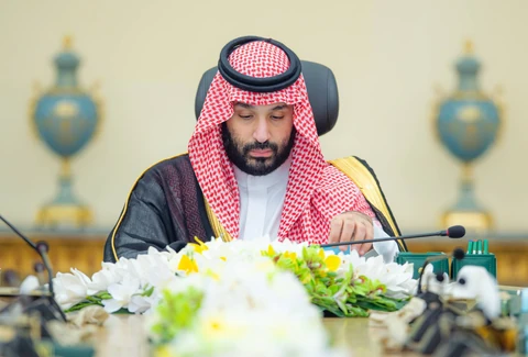 سمو سيدي ولي العهد يرأس جلسة مجلس الوزراء في جدة
