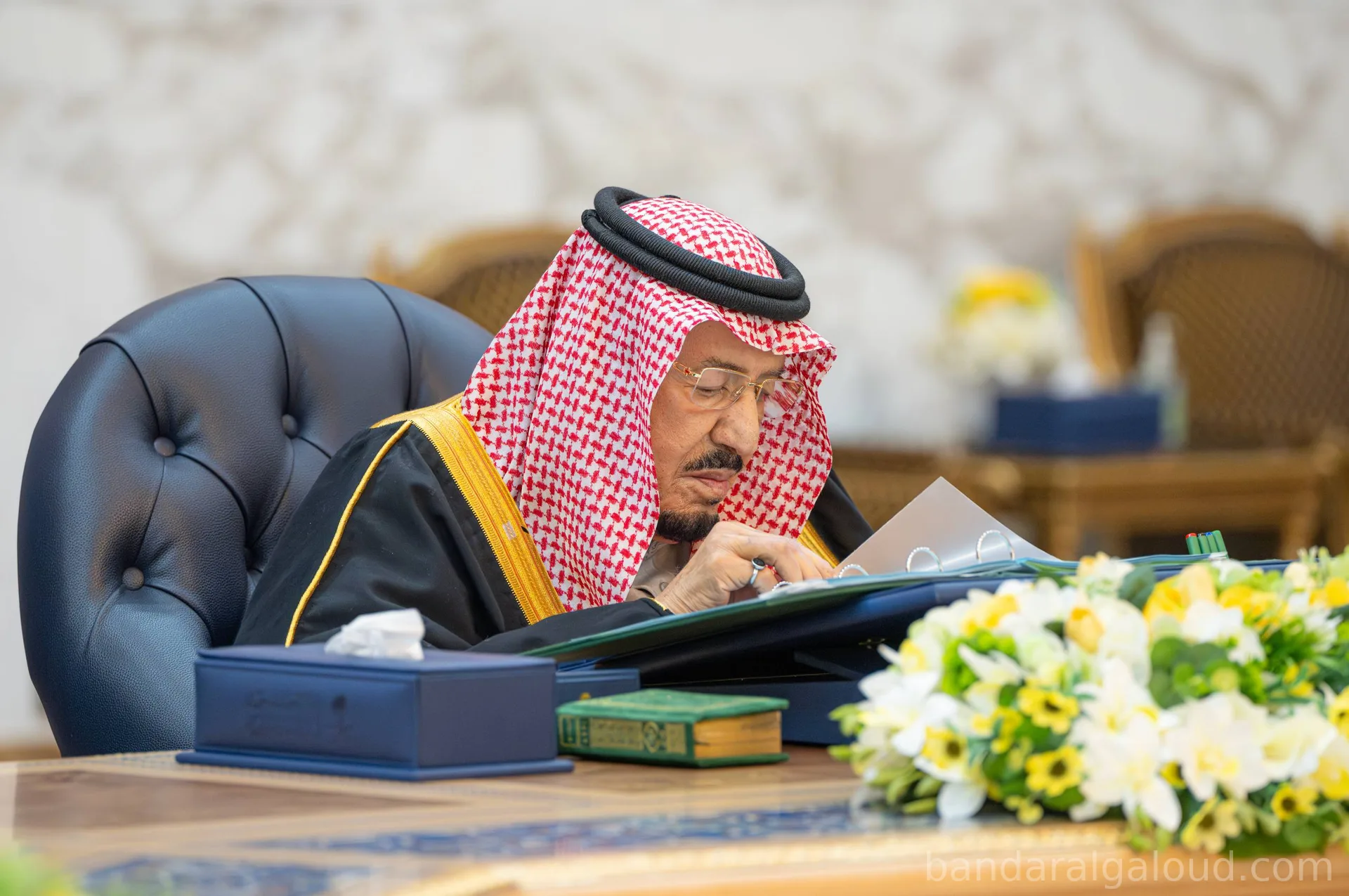 سيدي خادم الحرمين الشريفين يرأس جلسة مجلس الوزراء في الرياض - صورة 1