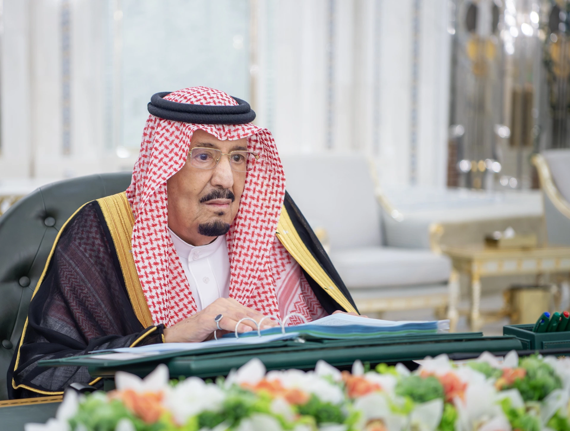 سيدي خادم الحرمين الشريفين يرأس جلسة مجلس الوزراء اليوم في جدة - Photo 1
