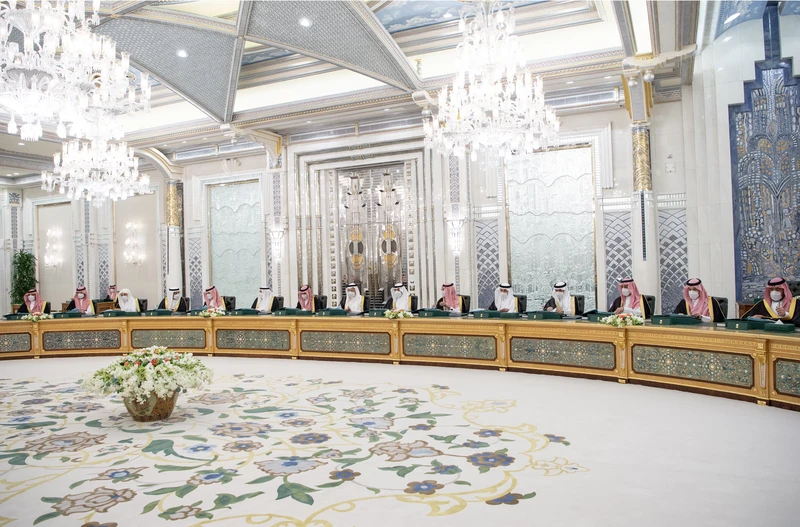 سيدي خادم الحرمين الشريفين يرأس جلسة مجلس الوزراء اليوم في جدة - Photo 3