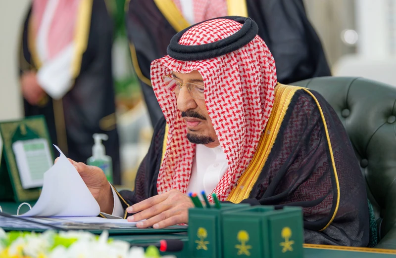 سيدي خادم الحرمين الشريفين يرأس جلسة مجلس الوزراء اليوم في جدة - Photo 2