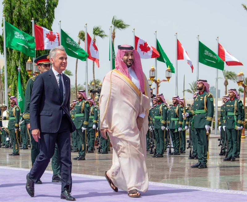 سمو سيدي ولي العهد يستقبل في قصر السلام بجدة دولة رئيس وزراء كندا - Photo 7