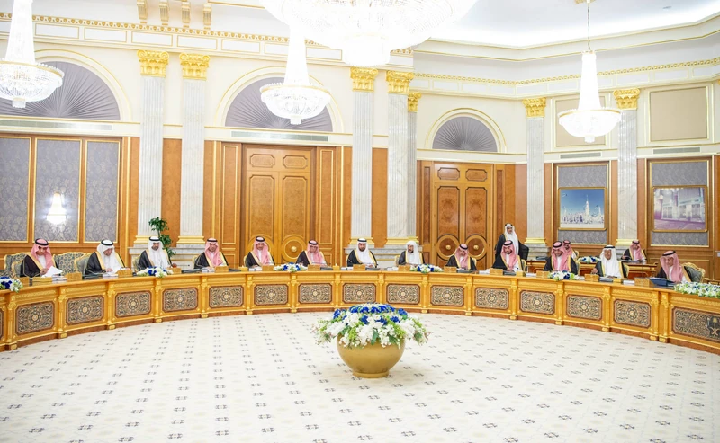 سمو سيدي ولي العهد يرأس جلسة مجلس الوزراء في جدة. - Photo 5