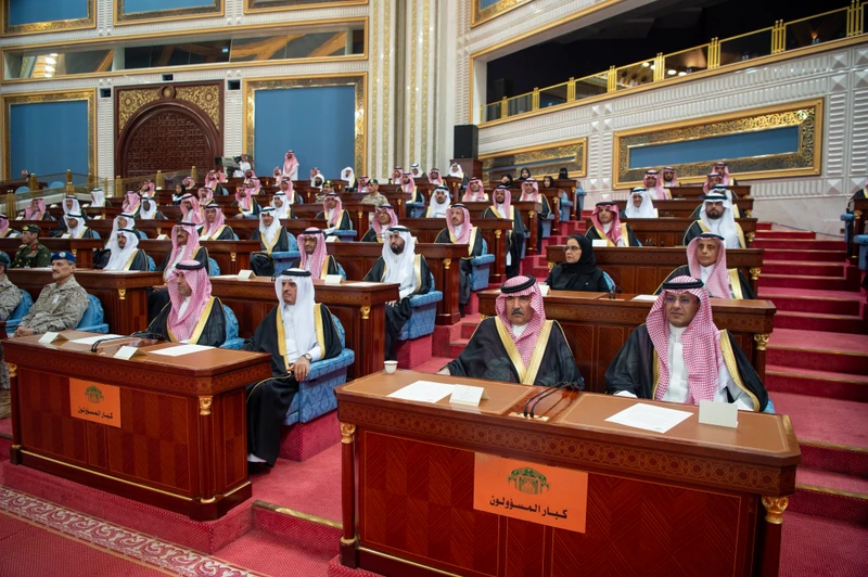 سمو سيدي ولي العهد يفتتح أعمال السنة الثالثة من الدورة التاسعة لمجلس الشورى. - صورة 4